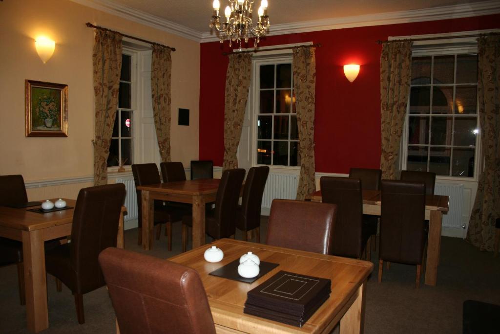 The Trewythen Hotel Llanidloes Exterior foto