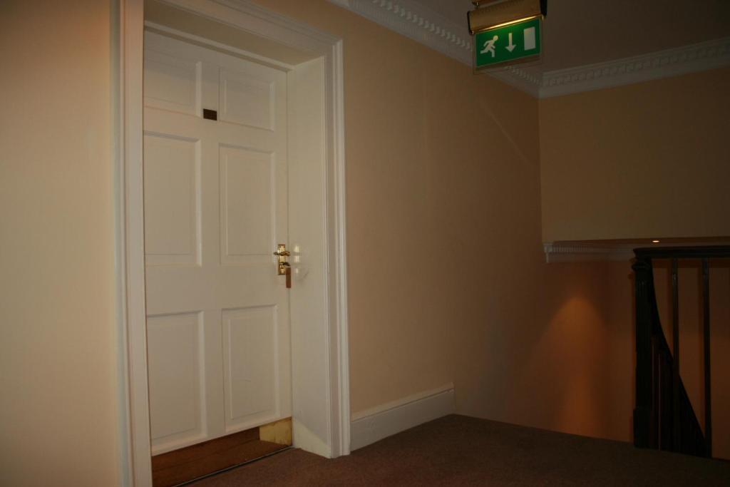 The Trewythen Hotel Llanidloes Exterior foto